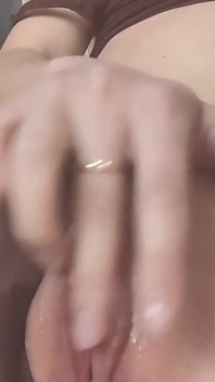 My Pussy Soo Wet...