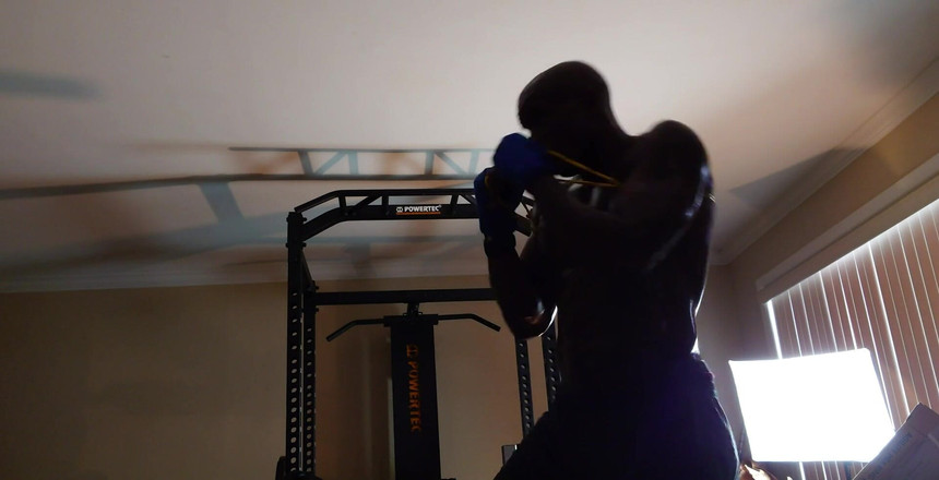 Hallelujah Johnson: Dünden kalan son boks talimleri