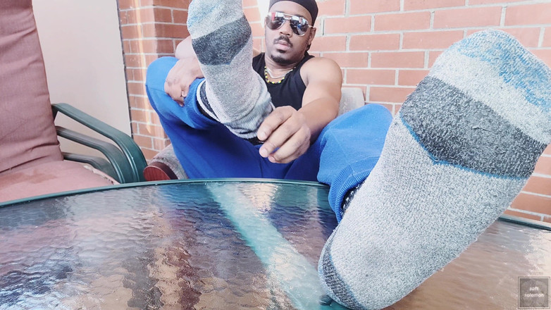 Soft Soleman: Eu deixei meus pés respirarem depois da academia (2025)