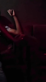 그 뜨거운 Lapdance 세션 후, 나는 너무 젖어, 누출 그래서 후 자신을 섹스했다!!