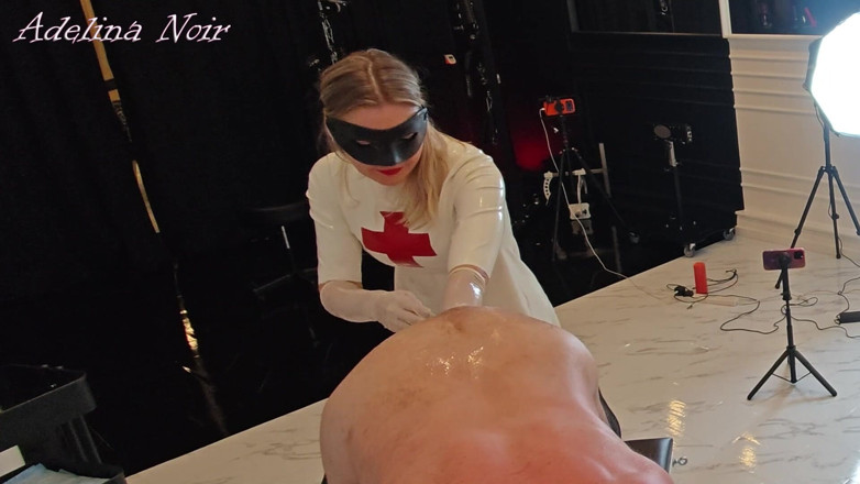 FISTINGQUEEN: 펨돔 애널 피스팅 - adelina Noir 피스팅 Mr.x - 탑 뷰