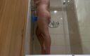 Lux Eva: I take a shower naked