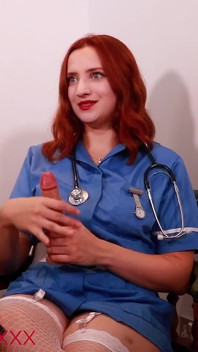 Sexy sestřička Greene vám řekne, jak si masturbovat svého obrovského tvrdého ptáka