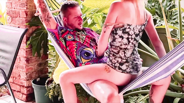 Bigjoefuckalott: Hawaiian Fun Party Tahiti Tati