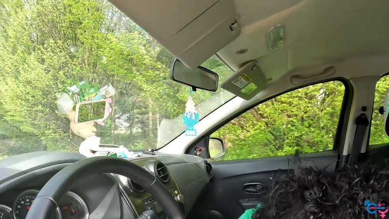 effeemme1: 이탈리아 소녀가 캄포렐라에서 질을 핥고 구강성교를 한다