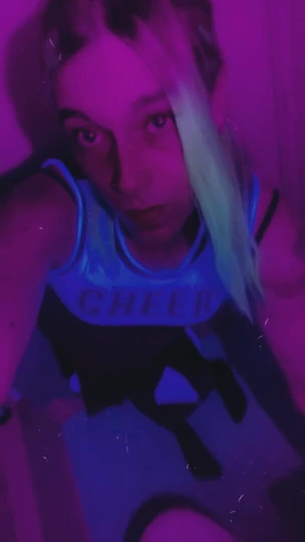 CarmenMelatonin: Sexy cheerleader party girl