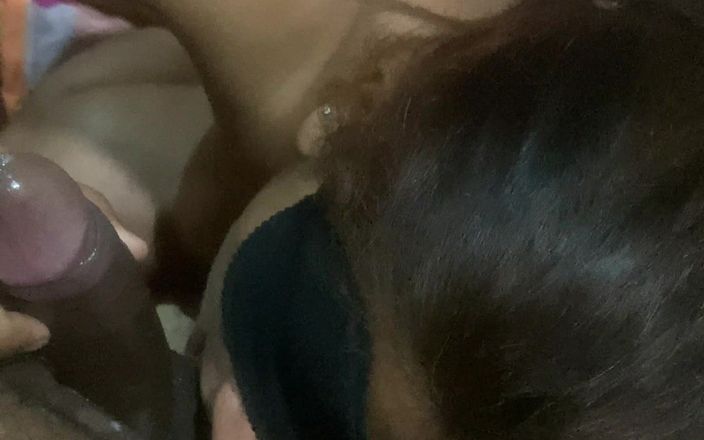 Tiyana: Vidéo maison, une chaudasse mariée s’étouffe profondément et se fait...