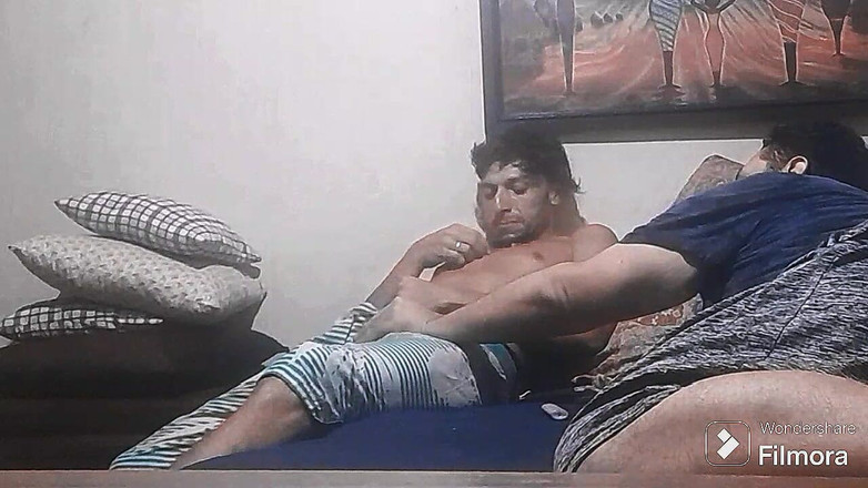 Tetto Michel: Гетеро мого сусіда знову навідується до мене