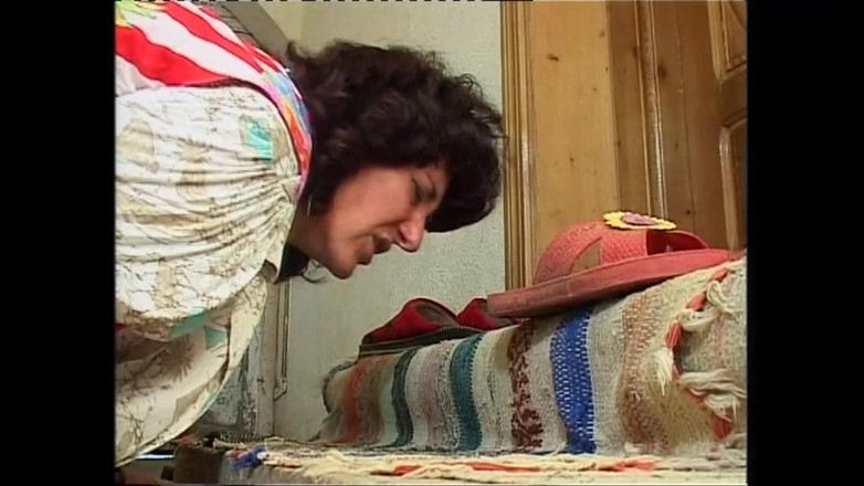 Milf in Love: Di pedesaan Rumania mereka berhubungan seks