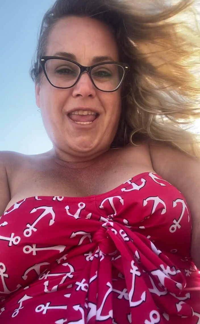 Lily Bay: Brudna plaża