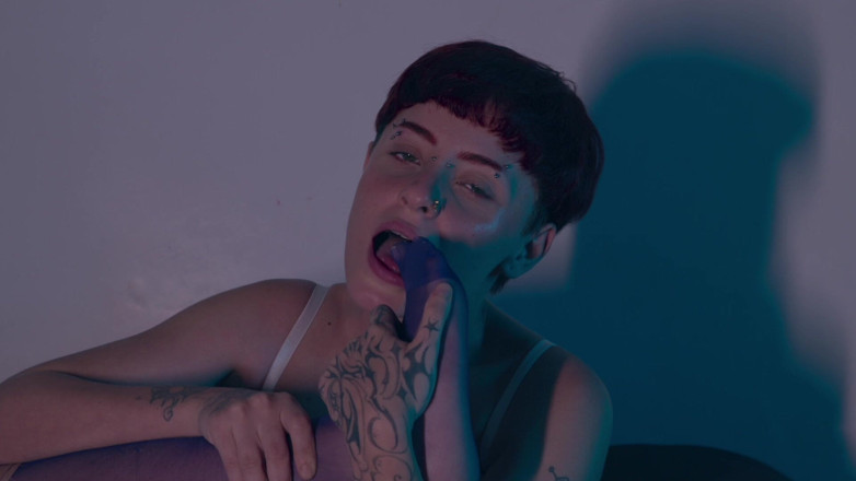 Hlohann: Non-binary Horny Feet and Shoes Sucks and Gets All Wet