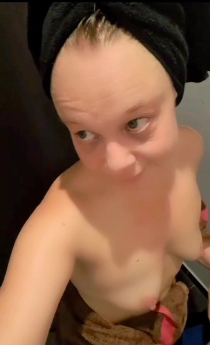 Sofy13: Milf solo - video pendek 3