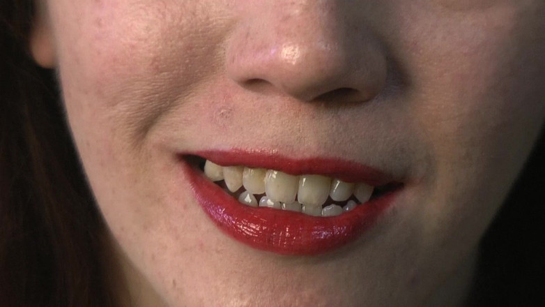 Evangelines Fetish: Brick Lipstick on the Couch