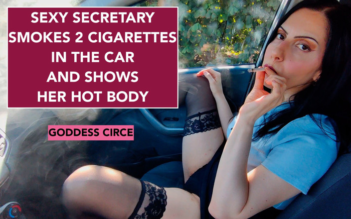 Goddess Circe: La sexy segretaria fuma 2 sigarette in macchina e mostra il...