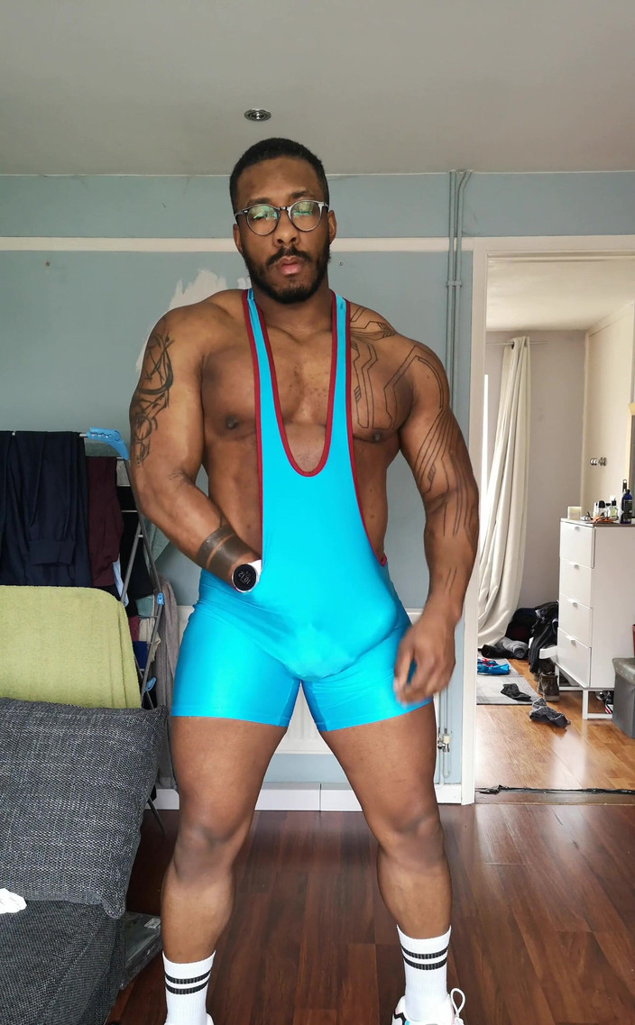 Amadeus: 6 일 동안 집에있을 것이기 때문에 이번 주에 더 많은 버그 자지