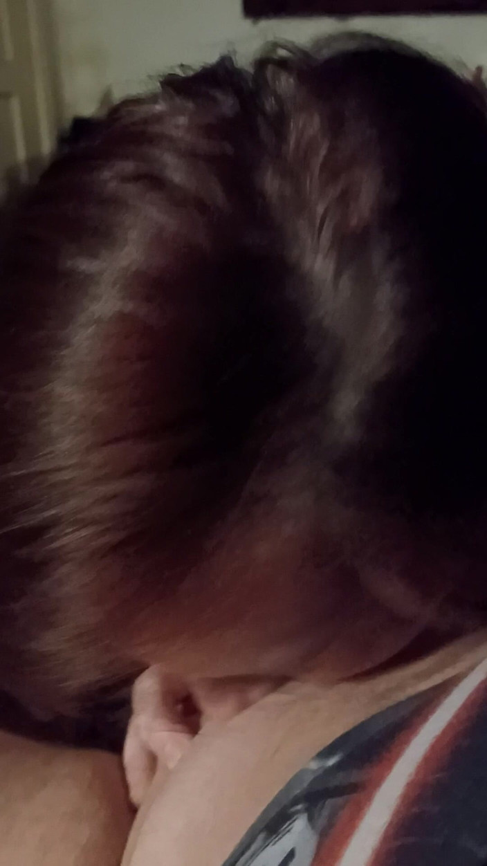 Theotryl Karcelyne: 彼女の口で才能のあるカーセリーン