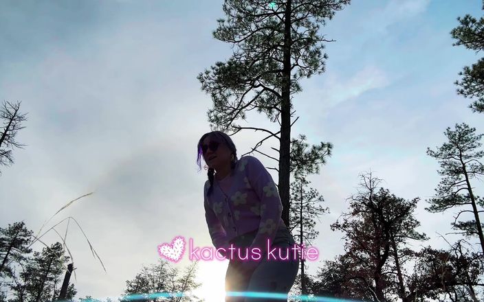 Kactus kutie: Big Booty Purple Kutie Wkurza na zewnątrz