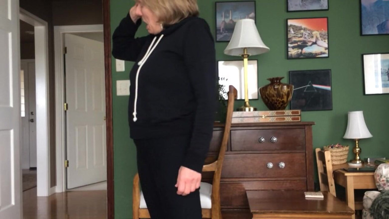 MarieRocks: GILF loves naked yoga