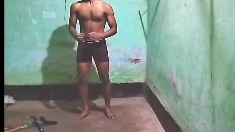 Desi Tits: Young Boy Indian Cock After Gym
