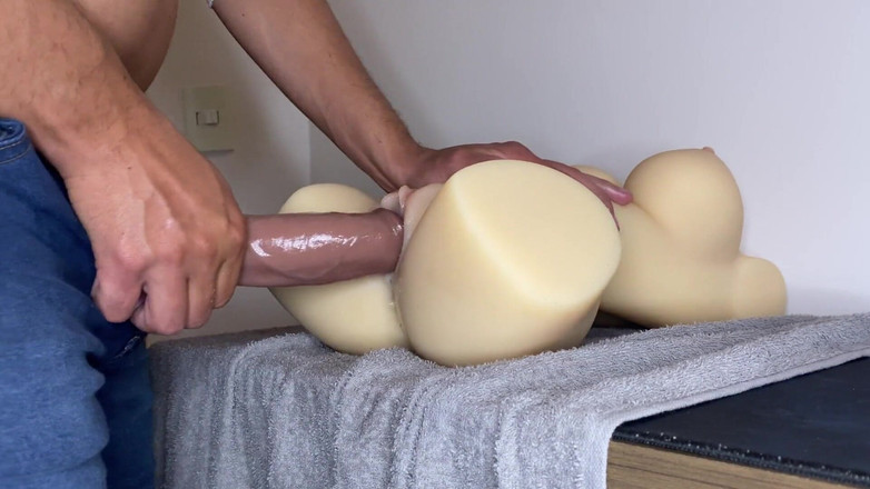 Greedy truck: Tight Pussy Being Destroyed