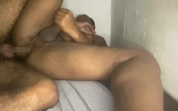 Couple 2 Black: 0387 Einige blowjobs enden immer mit ficken
