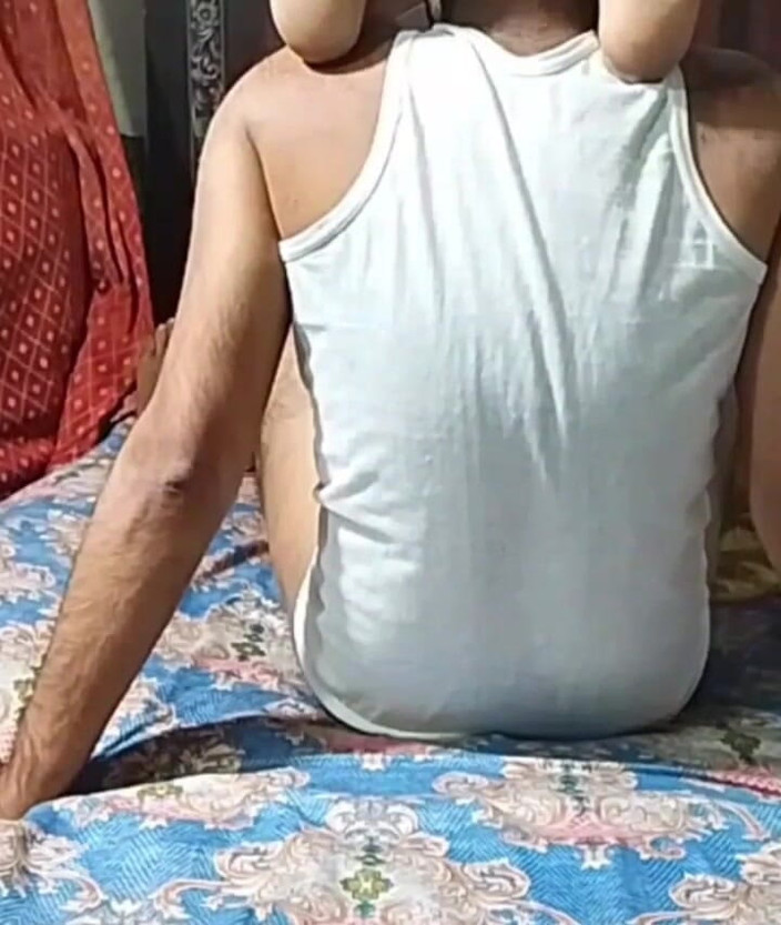 Abida pavreen: El gran culo de mi madrastra es muy apretado, lo...