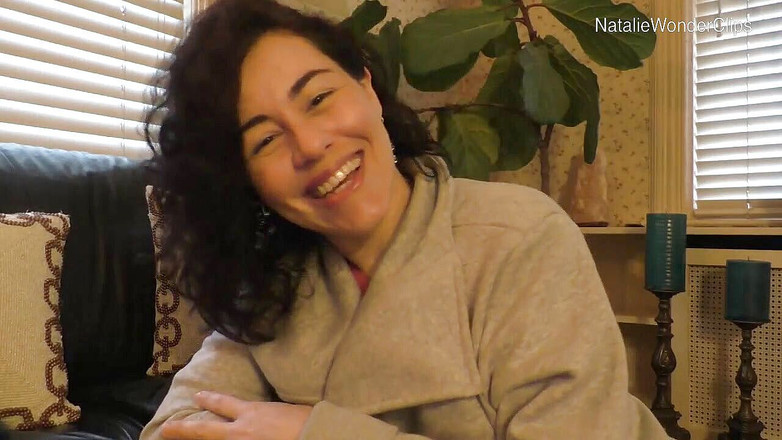 Natalie Wonder: Kořistící milfka