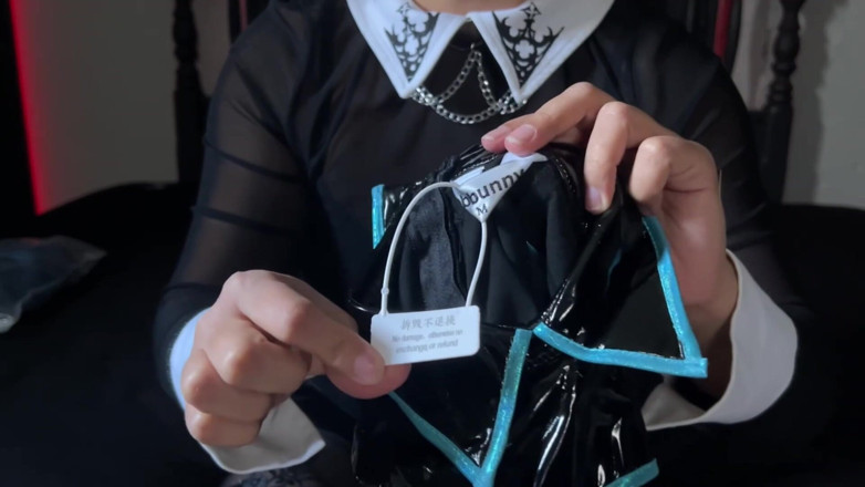 Astarioth: Unboxing | Mi Mejor Fan Me Regalo Un Super Cosplay De...