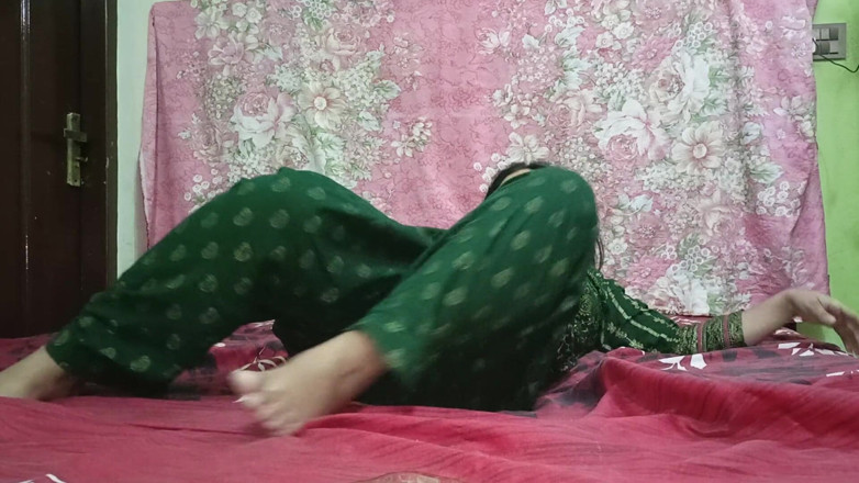 Sairaxsaim: Pakistani Solo Girl Sairaxsaim Fingering Wet Pussy Alone Home