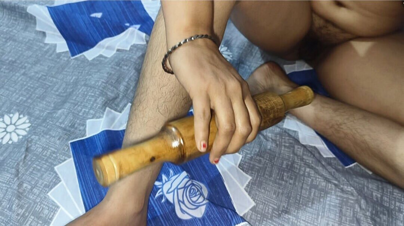 Sex with desi girl: 義理の妹、私はバールにベランを入れました