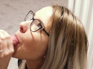 Samantha Flair Official: BJ in glasses on the landing