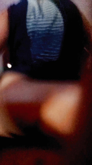 Professor Ricky: Tinder amatir lagi asik ngentot kontol dengan punggungnya (posisi cowgirl terbalik)