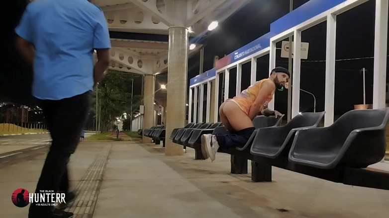 TheBlacKHunterr: Bus Driver Picking up Passenger at Stop Video 2