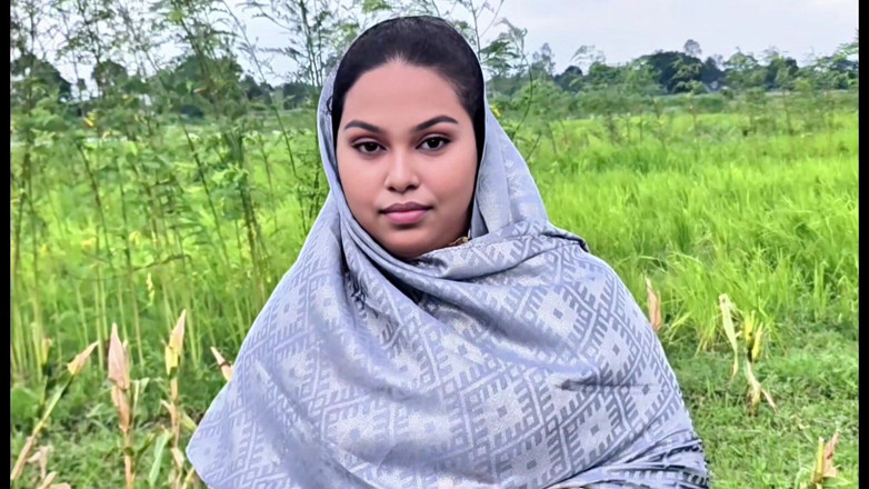 BD_X_HUB: I Found My Neighbor's Wife Alone in the Cornfield and...