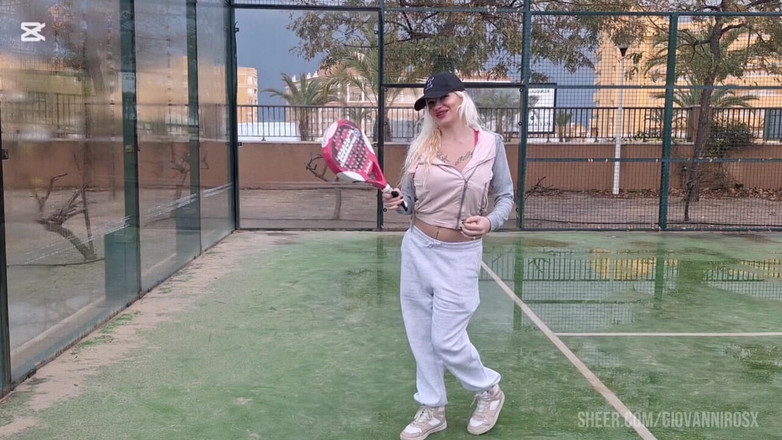 GiovanniXL: Ben ve arkadaşım sarışın komşu ateşli sportif sert sikişiyor, onlardan...