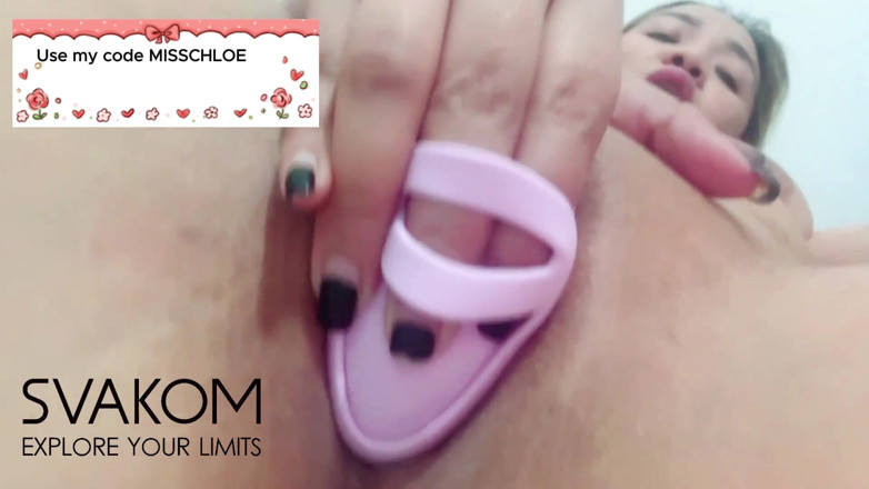 Chloe Salvador: Trying Out My New Toy Emma Neo 2 From Svakom!! This...