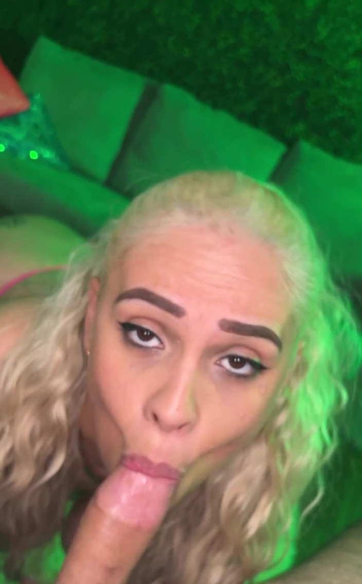 Jack Sterling: Pipe baveuse avec Jelya Spice !