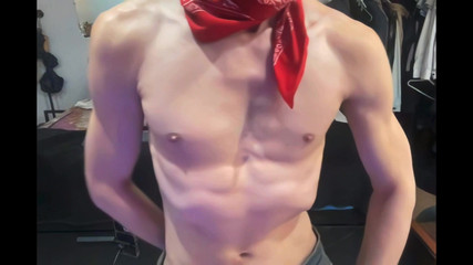 GoodTwinkGoneBad: Loira rabuda masturba pau dotado