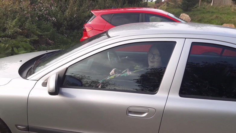 SSBBWLadyBrads: BBW SSBBW struggles to fit in car + bloopers