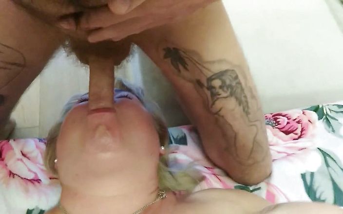 Sweet July: Schwiegermutter in den hals gefickt und zwischen titten fertig