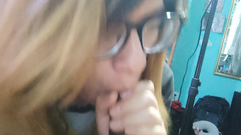 Crystal Phoenix: 向大鸡巴鞠躬