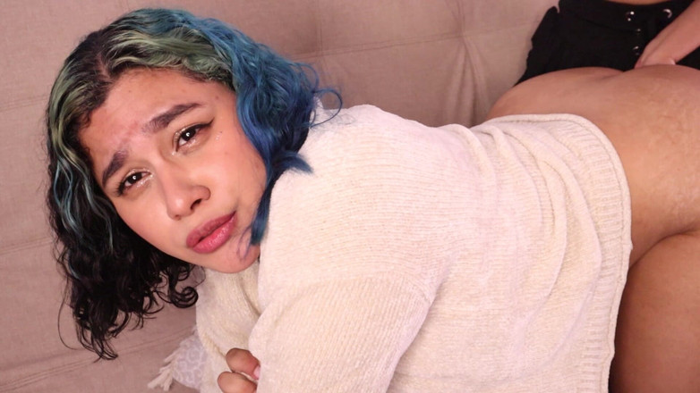 Mirai: 俺の小さなケツが尻の割れ目で罰を受ける