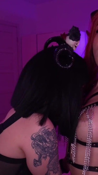 Awek devil Asmr lesbian bercium dengan lancap