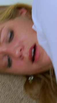 Anabelle Pync - máquina de foder pela primeira vez iii