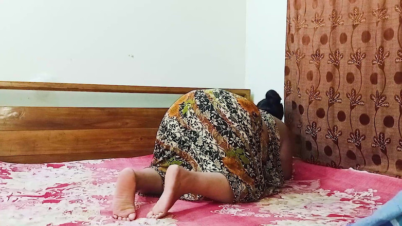 Morjenabb: La esposa bangaldesi está limpiando mi casa tan bien, así...