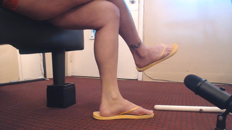 Abby Anna: Yellow flip flops ASMR
