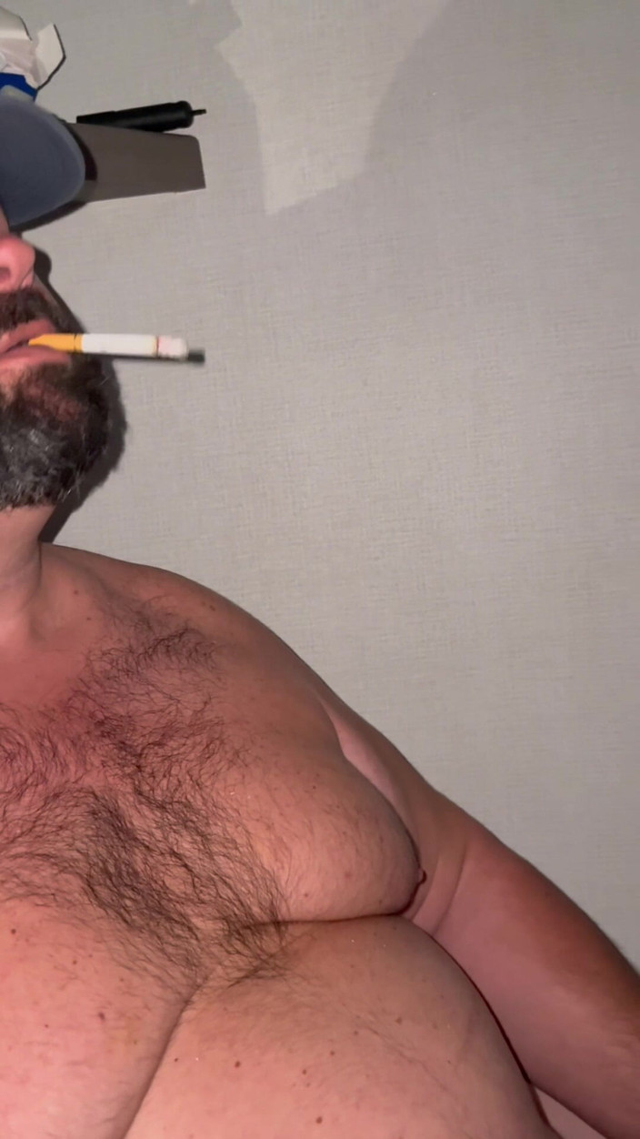 Brewster Bear: Ведмідь, Що Курить, І Його Насос Для Пеніса