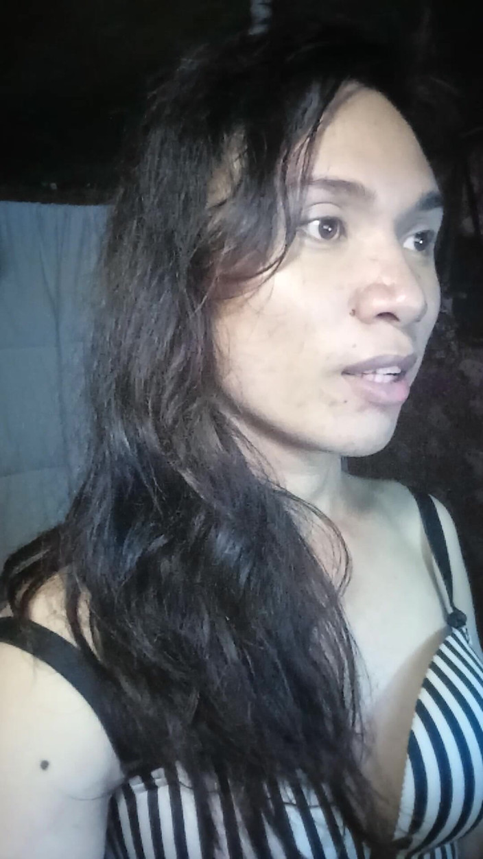 Reynaldo6: 女孩关注男孩们，因为他们想要操 ts