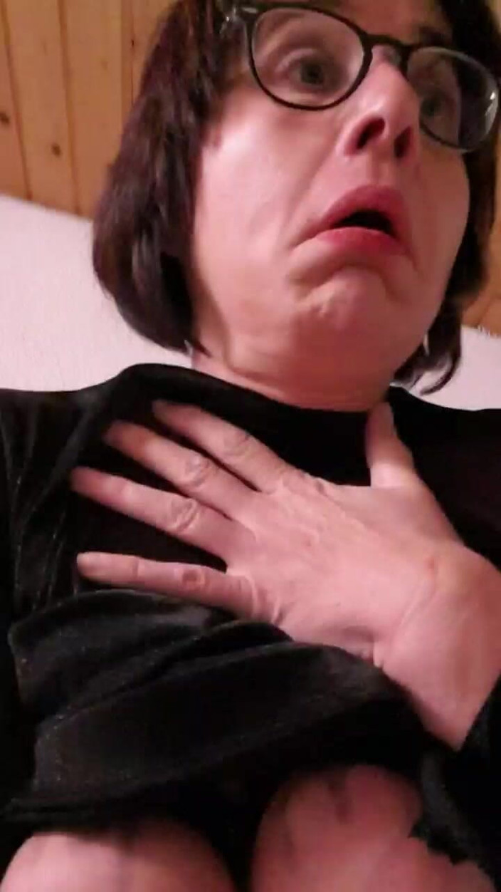 JulieEroticDress: 气喘吁吁的高潮