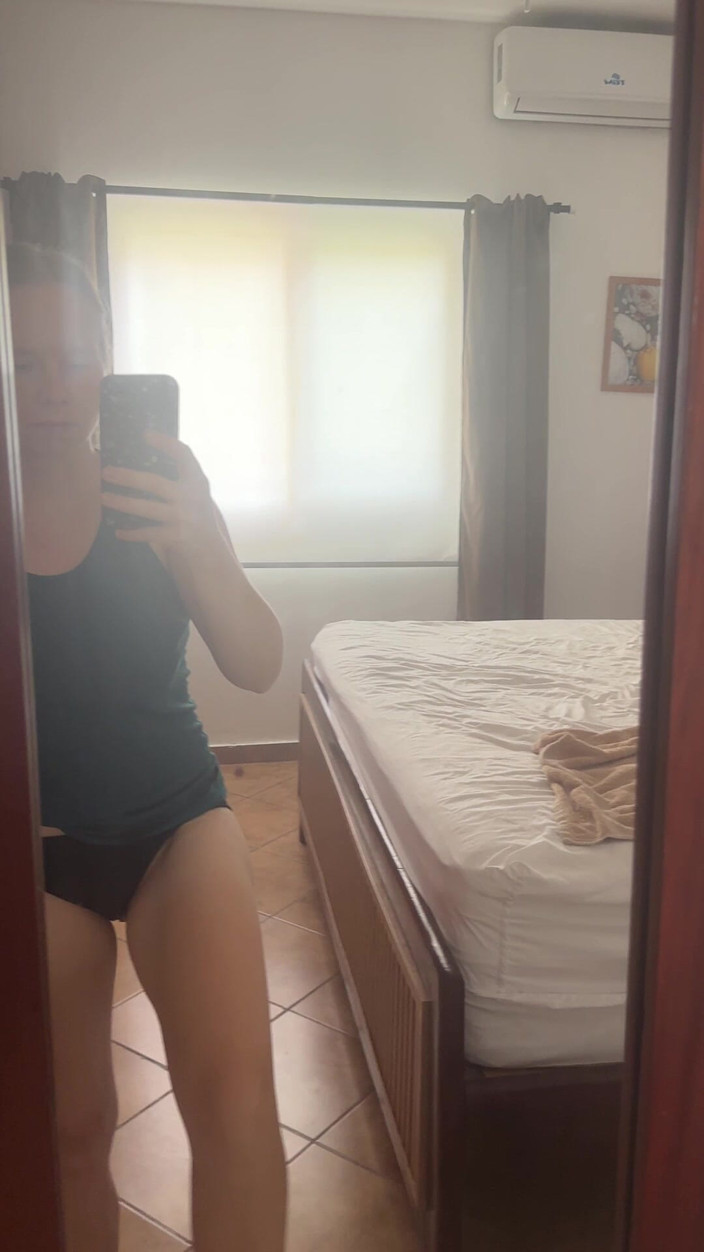 SweetLucy96: Blond Teen Spreads Her Legs